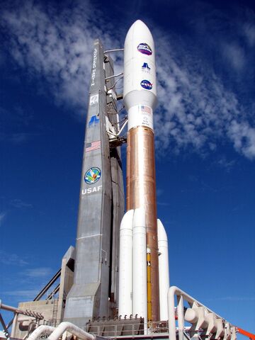 File:NewHorizons Rocket Bly.jpg