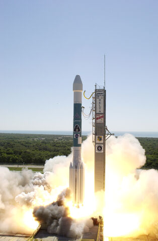 File:2001 Mars Odyssey Launch.jpg