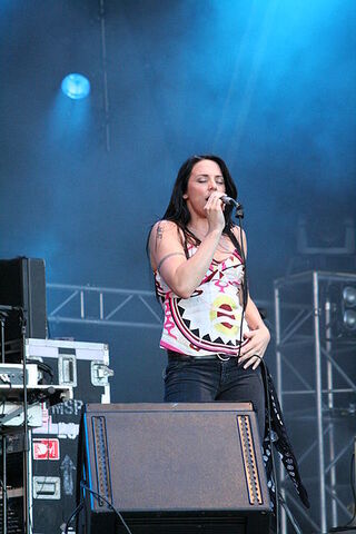 File:MelanieChisholm.jpg