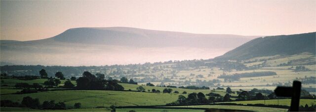 File:Pendle hill.jpg