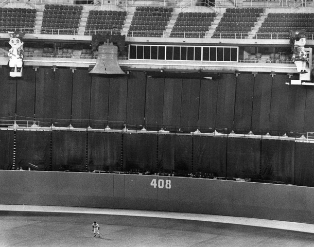 File:Philandphillisinthoutfield.png