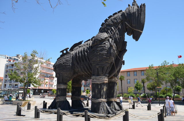 File:Trojan Horse.jpg