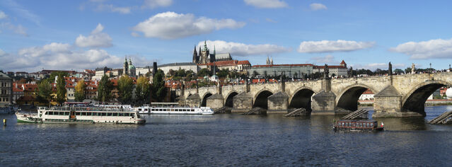 File:Charles Bridge.jpg