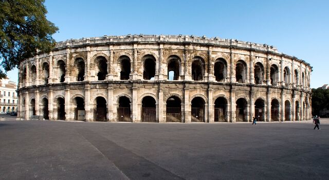 File:Arena of Nîmes.jpg