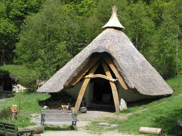 File:RealWorld Cae Mabon.jpg