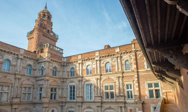 File:RealWorld Assezat Palace.jpg