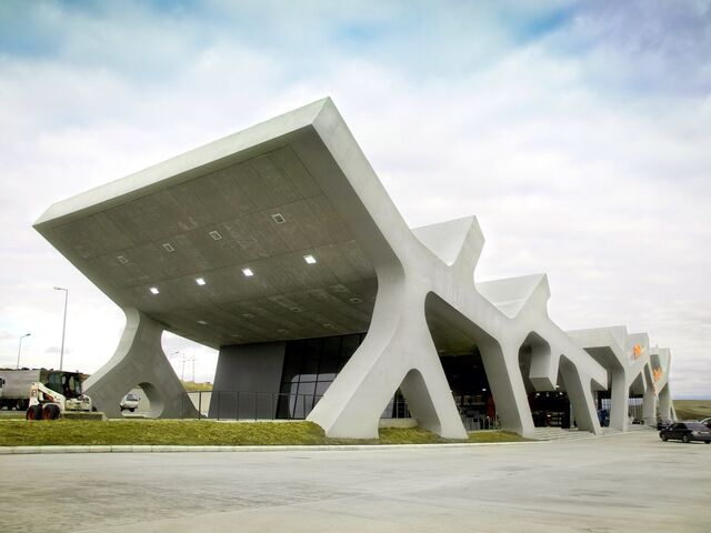 File:Mayer Highway Rest Stop.jpg