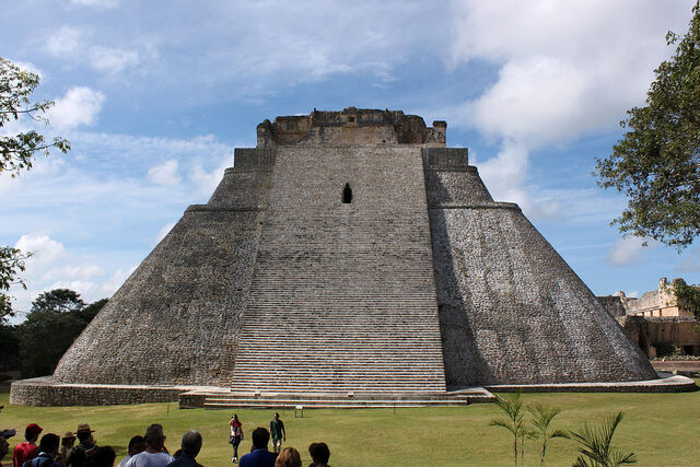 File:RealWorld Golden Pyramid.jpg