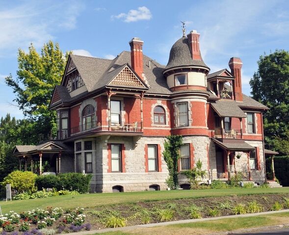 File:RealWorld Gloomy Mansion.jpg
