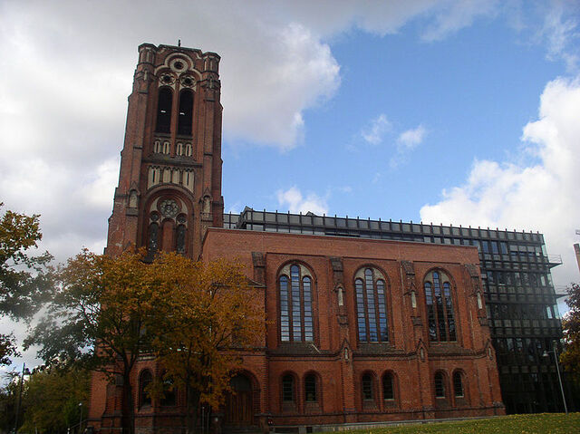 File:800px-Auferstehungskirche Berlin 02.jpg