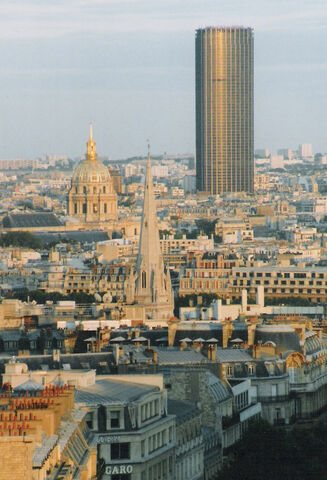 File:RealWorld Tour Montparnasse.jpg