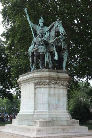 File:RealWorld Charlemagne Monument.jpg