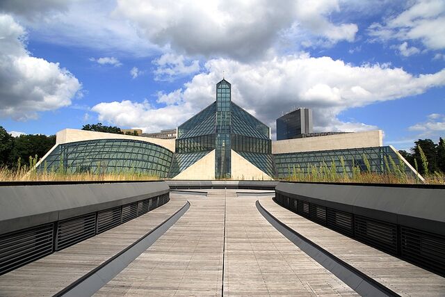 File:RealWorld Luxembourg Museum.jpg