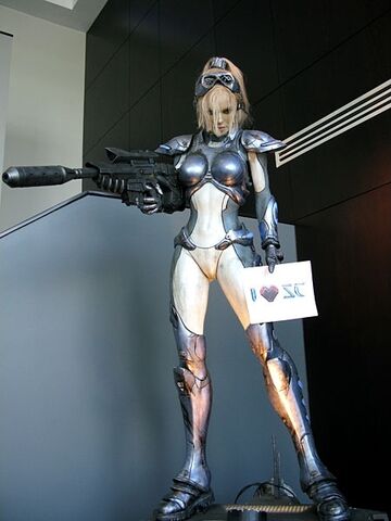 File:Nova statue whole.jpg