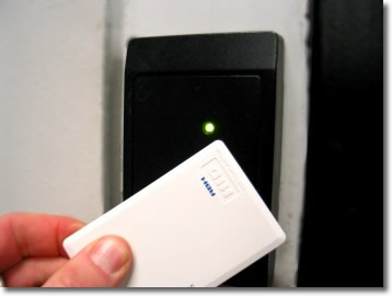 File:Card access.jpg