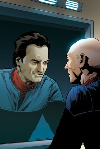 File:Alien Spotlight Q.jpg
