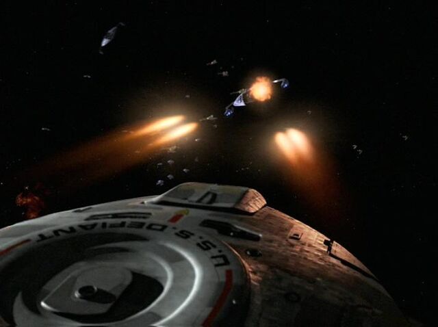 File:Defiant Battle of Cardassia.jpg