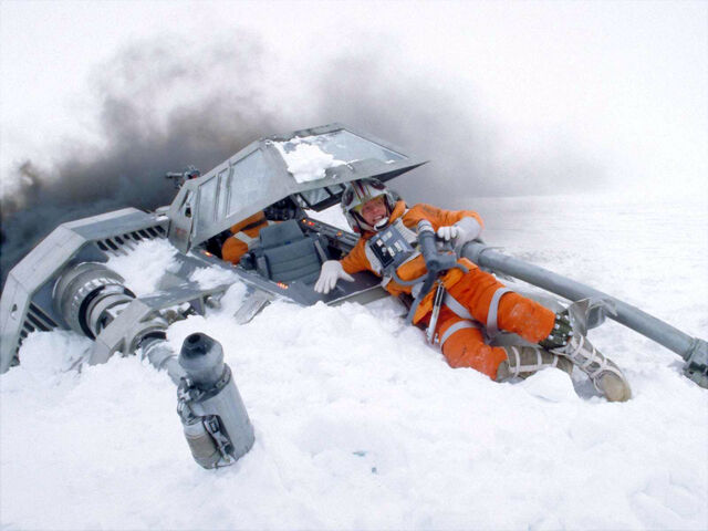 File:Luke crashed snowspeeder.jpg