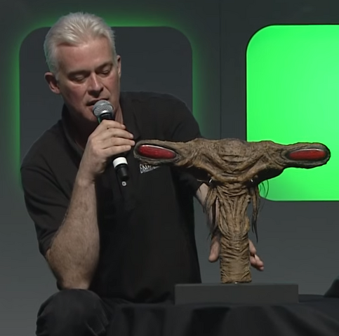 File:Scanlan and the nightwatcher worm.png