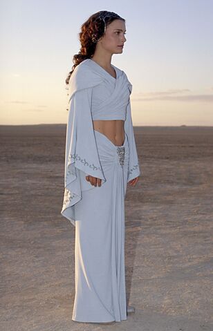 File:Padmefull6Tatooine.jpg