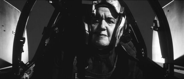 File:LadyPilot.jpg