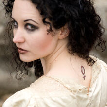 Unwoman 492953871-1-