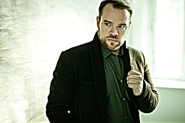 File:Darioflipped.jpg
