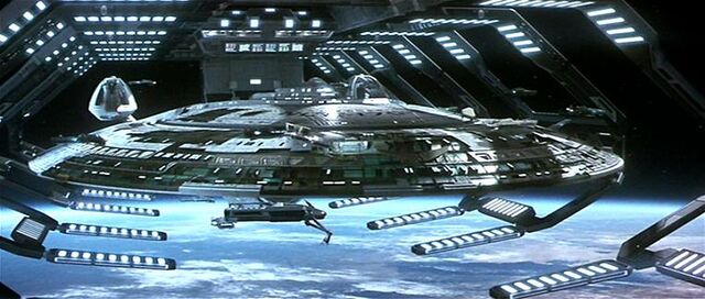 File:Sovereign class drydock.jpg
