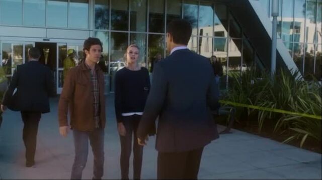 File:Stitchers1.01-00434.jpg