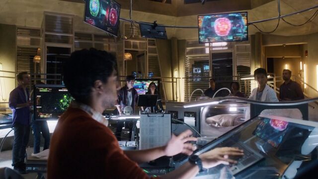 File:Stitchers101 1406.jpg