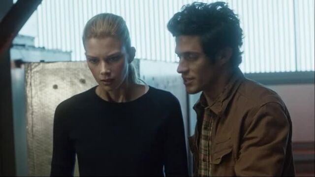 File:Stitchers1.01-00424.jpg
