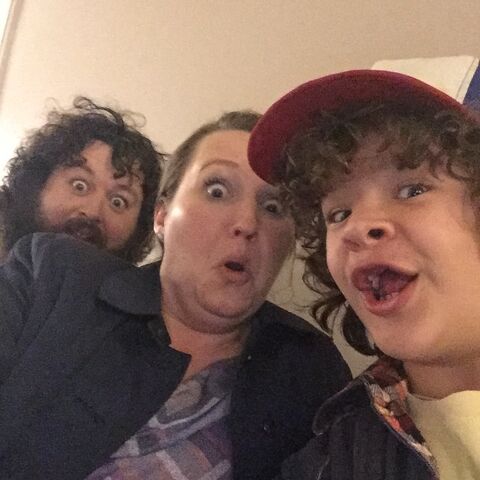File:Henderson Family BTS 1.jpg
