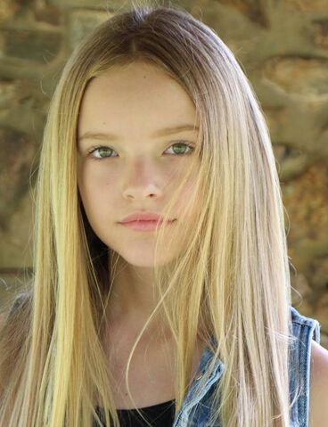 File:Kaylee Glover.jpg