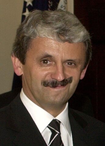 Súbor:Mikulas Dzurinda.jpg
