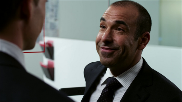 File:S01E01P61 Louis.png