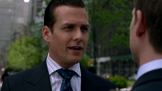 File:S01E03P48 Harvey.png