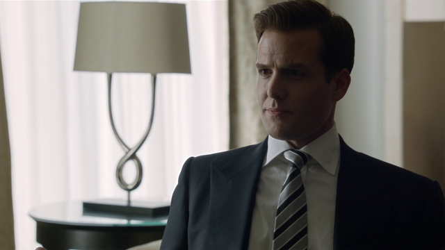 File:S01E07P32 Harvey.png