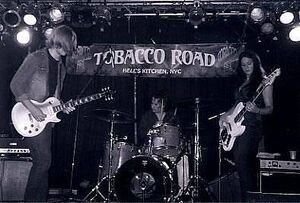 2003-11-01 bw
