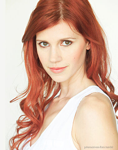 Soubor:Julie McNiven.jpg