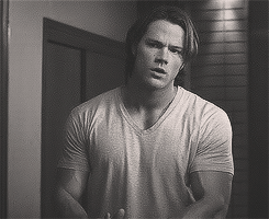 Tumblr mgad62BxBD1rzhyyio1 250.gif