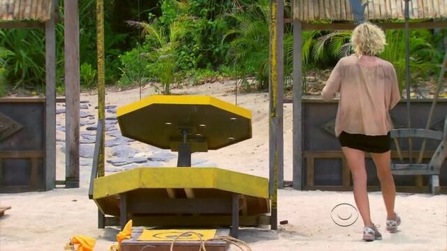 File:Survivor.s27e10.hdtv.x264-2hd 076.jpg
