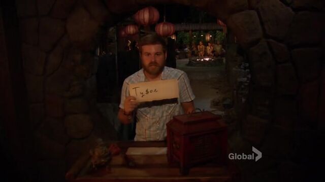 File:Survivor.s27e14.hdtv.x264-2hd 1029.jpg