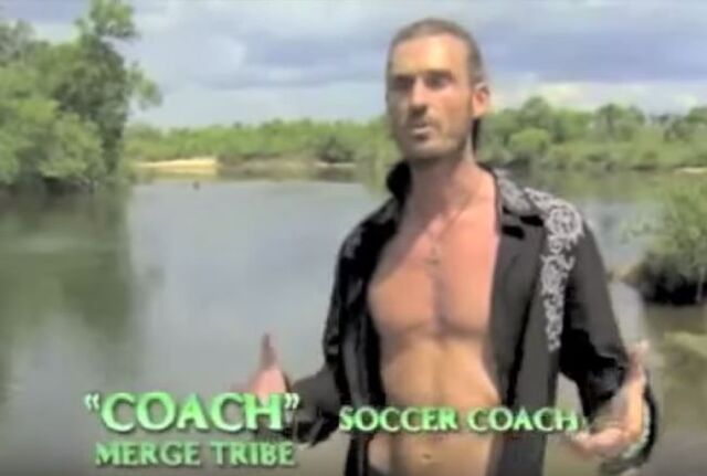 File:CoachForzaConfessional.jpg