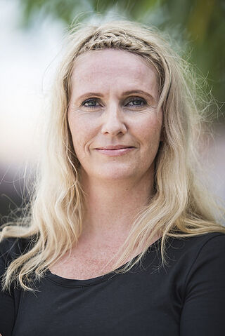 File:Sara Robin15.jpg