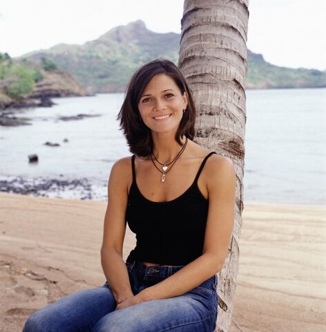 Arquivo:S4 Gina Crews.jpg