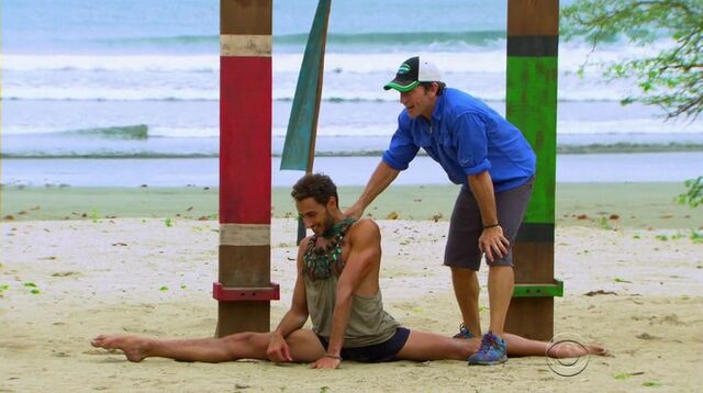 File:Reed wins immunity.jpg