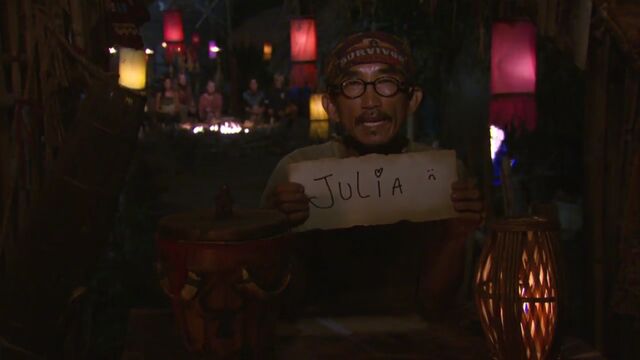 File:Tai votes julia.jpg