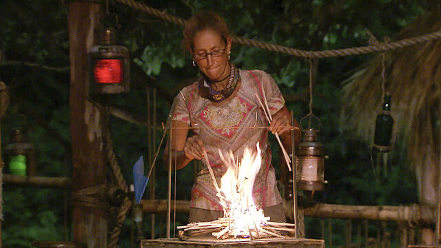 File:Carolyn-Rivera-fire-challenge.jpg