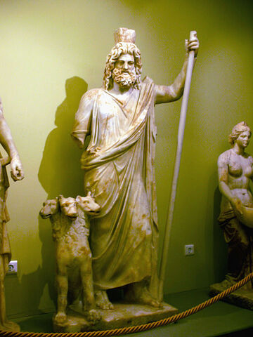 Datei:Hades Statue.jpg
