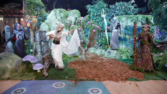 File:Darla S8 Ep14 Spotlight.jpg